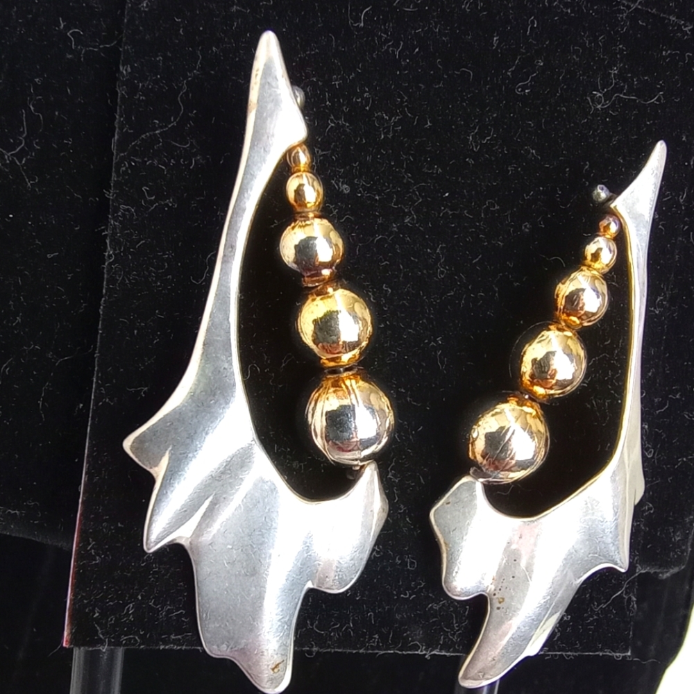 Vintage Artisan VB signed Modernist Freeform Silver Earrings Post style